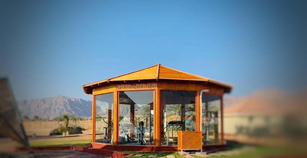 8Nuweiba Club